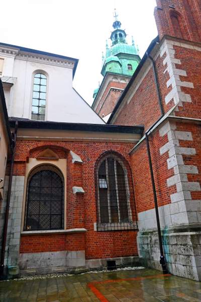 Na co dzień ten wawelski dziedziniec jest niedostępny. Kameralne koncerty z pięknym widokiem - zdjęcie 6