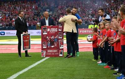 Wzruszające sceny na stadionie przy Reymonta, kibice pożegnali Kubę Błaszczykowskiego - zdjęcie 9