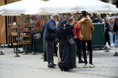 Arabskie wakacje w Krakowie, uwielbiają deszcz, zieleń i obwarzanki - zdjęcie 36