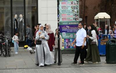 Arabskie wakacje w Krakowie, uwielbiają deszcz, zieleń i obwarzanki - zdjęcie 24