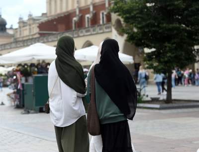 Arabskie wakacje w Krakowie, uwielbiają deszcz, zieleń i obwarzanki - zdjęcie 29