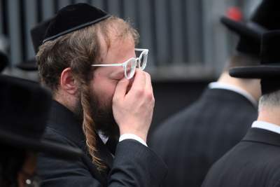 Tłum rozmodlonych Żydów znów wypełnił krakowski Kazimierz, ważna dla nich rocznica - zdjęcie 25