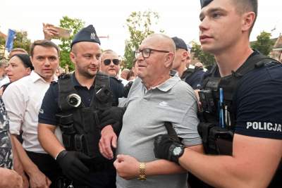 Wiec Trzaskowskiego w Skawinie, mocne wsparcie dla krakowskich kandydatów - zdjęcie 30