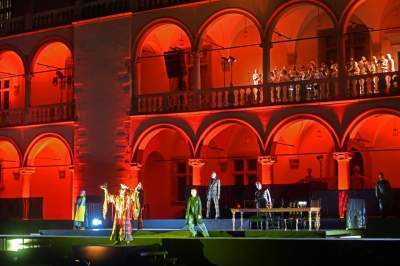 Pół nocy trwały próby do spektaklu na Wawelu, to ma być wielkie widowisko - zdjęcie 2