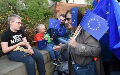 Piękny dzień "na niebiesko" w Krakowie (Rok 2019) - zdjęcie 4