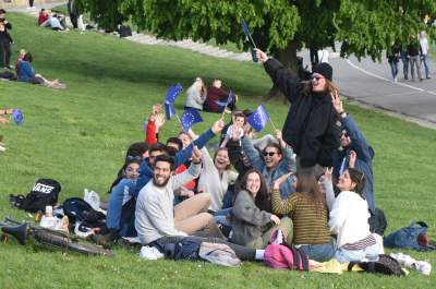 Piękny dzień "na niebiesko" w Krakowie (Rok 2019) - zdjęcie 10