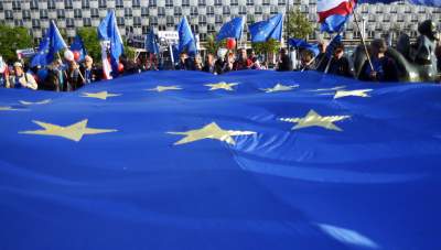 Piękny dzień "na niebiesko" w Krakowie (Rok 2019) - zdjęcie 19