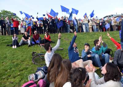 Piękny dzień "na niebiesko" w Krakowie (Rok 2019) - zdjęcie 8