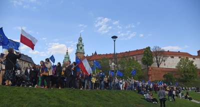Piękny dzień "na niebiesko" w Krakowie (Rok 2019) - zdjęcie 5