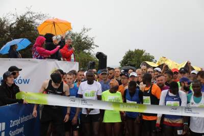 Nie ma złej pogody dla biegaczy, zaczęło się na kopcu Krakusa - zdjęcie 25