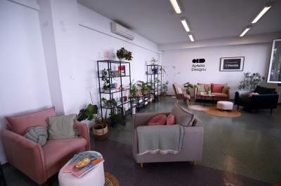 Apteka Designu: w ponurym budynku urządzono piękną przestrzeń - zdjęcie 13