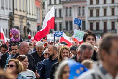 Nie mogli pojechać na marsz do Warszawy, wysłali wsparcie z Krakowa - zdjęcie 19