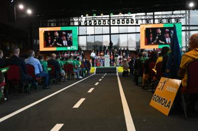 Hołownia i Kosiniak-Kamysz na konwencji w Krakowie: "obalimy zły rząd PiS" - zdjęcie 14