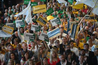 Hołownia i Kosiniak-Kamysz na konwencji w Krakowie: "obalimy zły rząd PiS" - zdjęcie 25