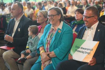 Hołownia i Kosiniak-Kamysz na konwencji w Krakowie: "obalimy zły rząd PiS" - zdjęcie 9