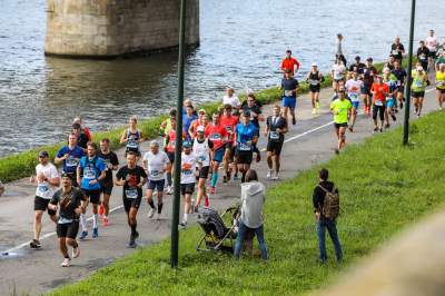Fajnie się biega w Krakowie, 9. Cracovia Półmaraton Królewski - zdjęcie 13