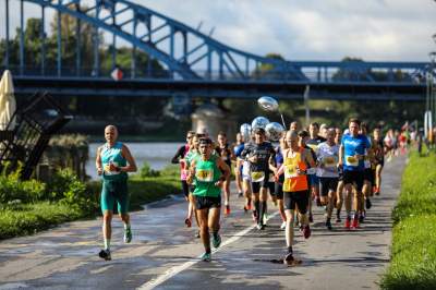 Fajnie się biega w Krakowie, 9. Cracovia Półmaraton Królewski - zdjęcie 4