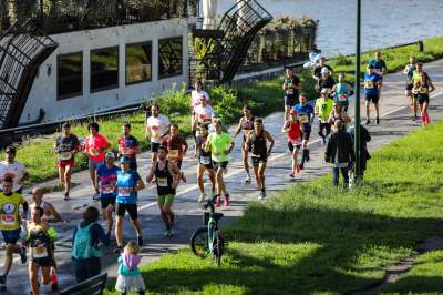Fajnie się biega w Krakowie, 9. Cracovia Półmaraton Królewski - zdjęcie 6