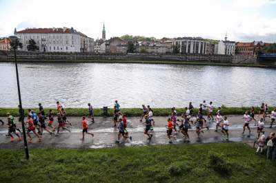 Fajnie się biega w Krakowie, 9. Cracovia Półmaraton Królewski - zdjęcie 12