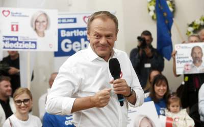 Donald Tusk w Chrzanowie: spotkanie z wolontariuszami OKW - zdjęcie 15