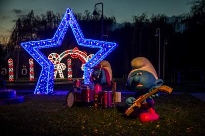 To miejsce uwielbiają nie tylko dzieci, ogród świateł znów zachwyca - zdjęcie 46