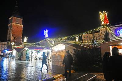 Ruszył jarmark bożonarodzeniowy, ceny nie zniechęcają - zdjęcie 38