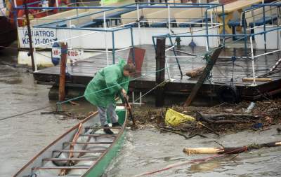 Woda powoli opada, ale sprzątania będzie sporo... - zdjęcie 29