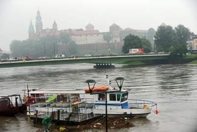 Woda powoli opada, ale sprzątania będzie sporo... - zdjęcie 31