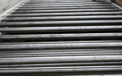 Zaczęło się: tak wkracza "nowe" na kładkę o. Bernatka, "nigdy więcej kłódek" - zdjęcie 3