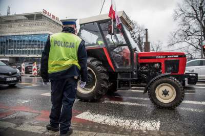 Tak zakorkowali dziś miasto, pokaz mocy nie tylko ciągników - zdjęcie 14