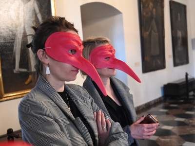 Śmiały spektakl w wawelskich komnatach, opowieść o pięknie, nienawiści i ego - zdjęcie 13