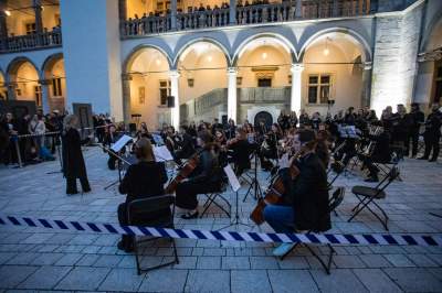 Rewelacyjna Noc Muzeów, krakowianie i goście lubią takie zwiedzanie - zdjęcie 5