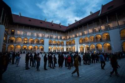 Rewelacyjna Noc Muzeów, krakowianie i goście lubią takie zwiedzanie - zdjęcie 4