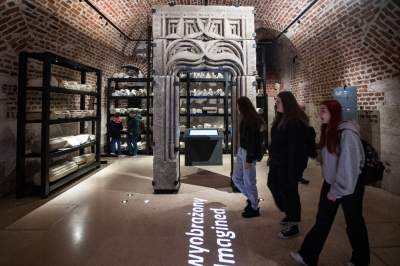 Rewelacyjna Noc Muzeów, krakowianie i goście lubią takie zwiedzanie - zdjęcie 16