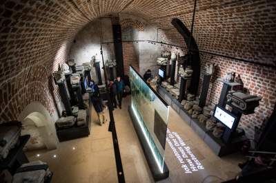 Rewelacyjna Noc Muzeów, krakowianie i goście lubią takie zwiedzanie - zdjęcie 13