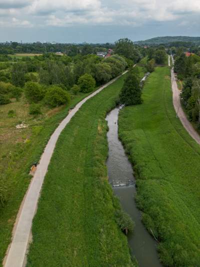 Aktywiści protestowali przeciwko budowie, powstała piękna trasa rowerowa w Krakowie - zdjęcie 55