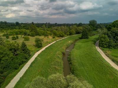 Aktywiści protestowali przeciwko budowie, powstała piękna trasa rowerowa w Krakowie - zdjęcie 59