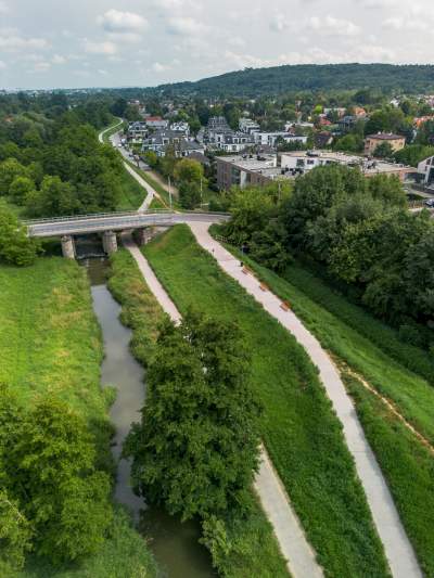 Aktywiści protestowali przeciwko budowie, powstała piękna trasa rowerowa w Krakowie - zdjęcie 46