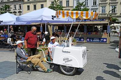 Nie tylko arabscy turyści lubią tę imprezę, tu nie ma tandety - zdjęcie 22