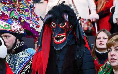 Taka parada tylko w Krakowie, barwny korowód przeszedł przez Rynek Główny - zdjęcie 23