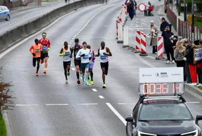 Te nogi poniosły ich do zwycięstwa, wielkie bieganie w Krakowie - zdjęcie 18