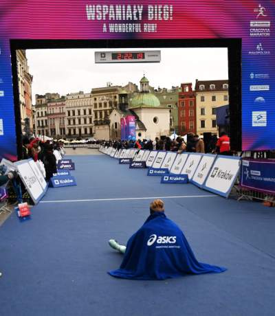 Te nogi poniosły ich do zwycięstwa, wielkie bieganie w Krakowie - zdjęcie 21