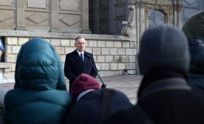 Obchody 15. rocznicy katastrofy w Smoleńsku. Kto przyjechał na Wawel? - zdjęcie 20