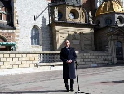 Obchody 15. rocznicy katastrofy w Smoleńsku. Kto przyjechał na Wawel? - zdjęcie 19