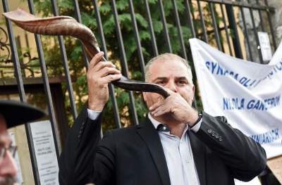 Środa wieczorem przed synagogą Izaaka - zdjęcie 39