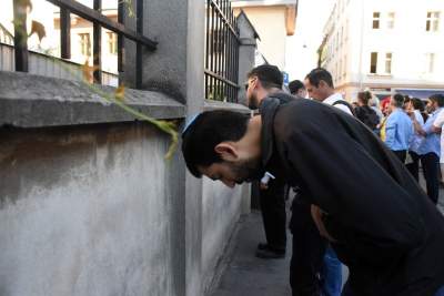 Środa wieczorem przed synagogą Izaaka - zdjęcie 17