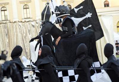 Niezłe popisy w centrum Krakowa. Mogło zakręcić się w głowie - zdjęcie 31