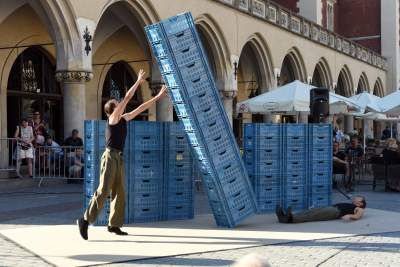 Niezłe popisy w centrum Krakowa. Mogło zakręcić się w głowie - zdjęcie 17