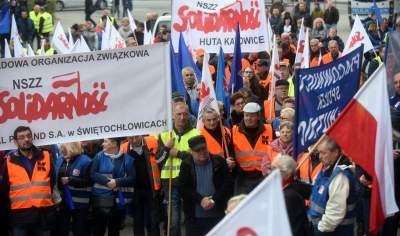 "Niech kombinat wróci w polskie ręce" - protest hutników (listopad 2019) - zdjęcie 16