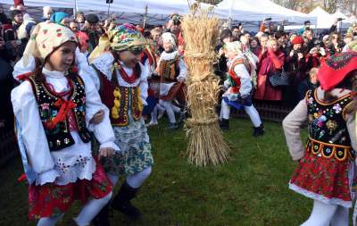 Rydlówka: tradycyjne Osadzanie Chochoła - zdjęcie 10